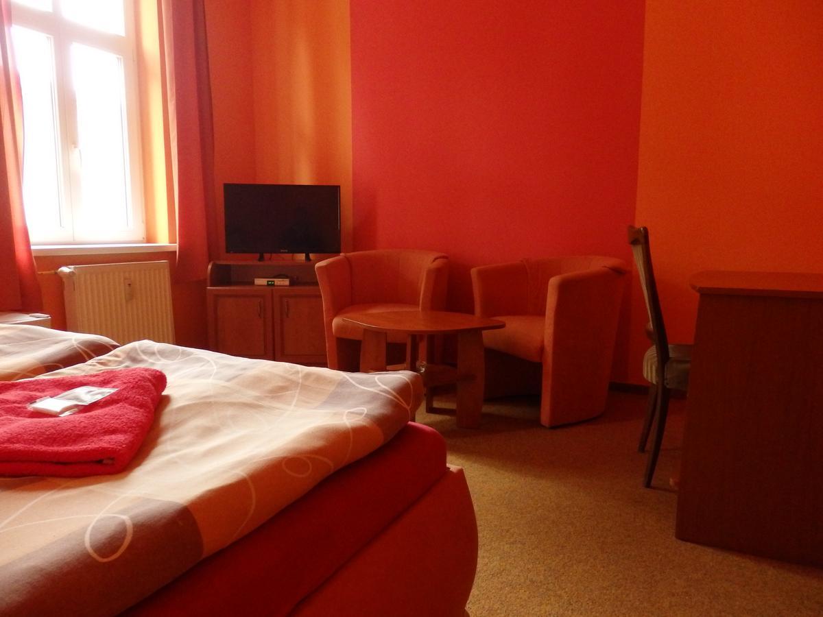 Hotel Zlaty Kriz Teplice Exterior foto